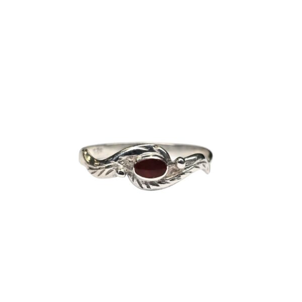 Bague en argent avec une pierre rouge (925)